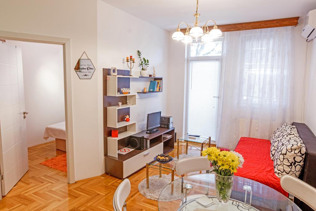 Linden Flower Apartment Subotica Exteriör bild